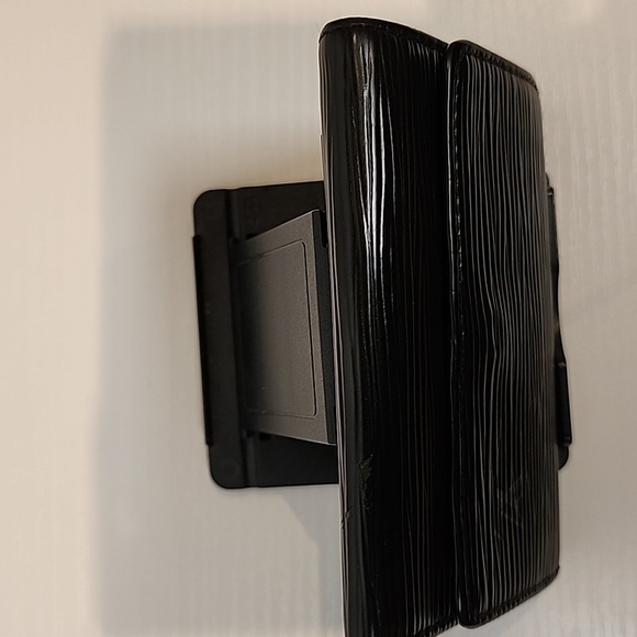 Vintage Louis Vuitton Black Epi Key Holder - Picture 6 of 12